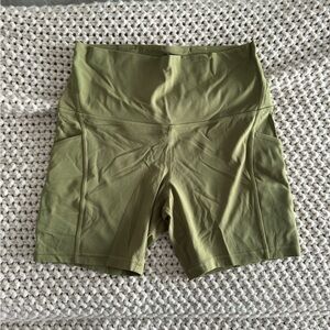 Lululemon Align Shorts w/ pockets